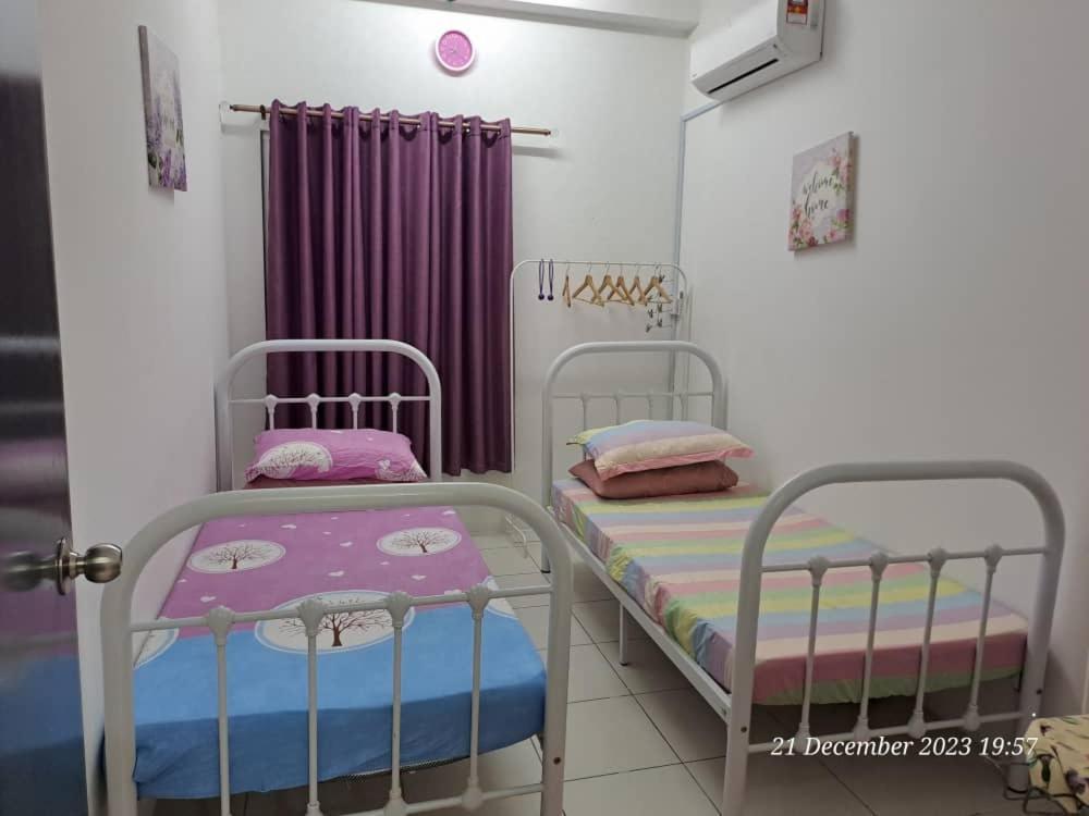Impiana Homestay Near Putrajaya, Cyberjaya, Musliem Only,Wifi,Netflix Kampung Dengkil Zewnętrze zdjęcie